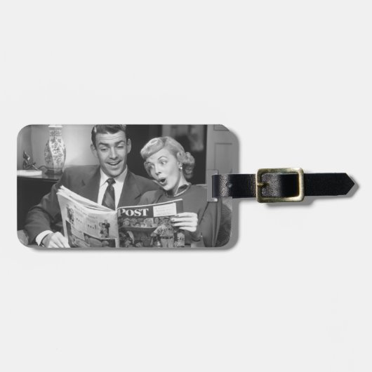 カップルの読書雑誌 ラゲッジタグ (正面横)