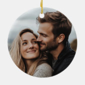 カップルカスタム記念日のイニシャル写真のためのロッケット セラミックオーナメント (裏面)