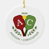 カップルパーソナライズされたピックボールのクリスマスオーナメント セラミックオーナメント (裏面)