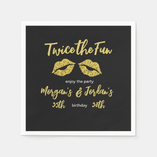 カップルブラックエレガント金ゴールドキスジョイント誕生日 スタンダードカクテルナプキン (正面)