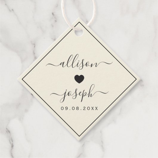カップルモダンの名前またはシャワー結婚ギフトのラベル フェイバータグ (正面)