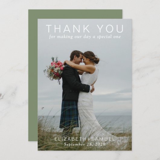 カップルモダンの結婚フォトグリーン サンキューカード (正面/裏面)