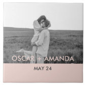 カップルモダンフォトピンクとグレーのパーソナライズド名 タイル (正面)