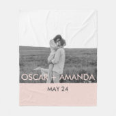 カップルモダンフォトピンクとグレーのパーソナライズド名 フリースブランケット (正面)