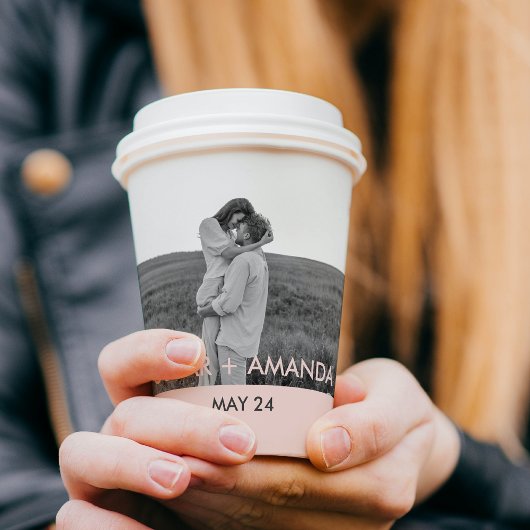 カップルモダンフォトピンクとグレーのパーソナライズド名 紙コップ