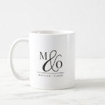 カップルモノグラムのの結婚数 コーヒーマグカップ<br><div class="desc">ミニマモダンリストのモノグ結婚ラムの新婚のためのマグカップ。結婚の形見。イニシャルと名前。</div>