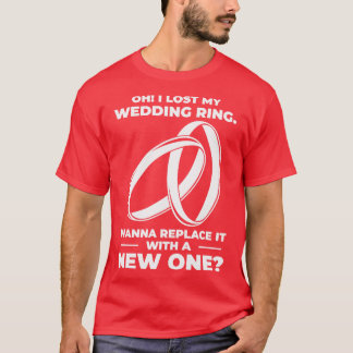 カップル人間関係結婚のリングや輪拾い上げ明細行 Tシャツ