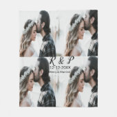 カップル写真メリーの追加結婚した年の追加 フリースブランケット (正面)