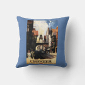 カップル及びタワーの時計の柵との通りの眺め クッション (裏面)