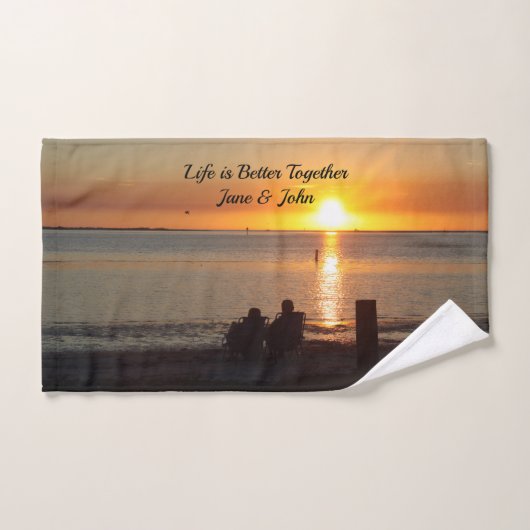 カップル座ってフロリダのビーチハンドタオル ハンドタオル (ハンドタオル)