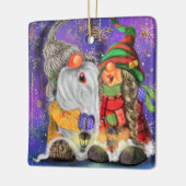 カップル抱き格言幸せなクリスマスソングを歌う セラミックオーナメント (左)