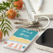 カップル日光浴シーサイドイラストレーションビーチハウス キーホルダー (正面右)