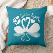 カップル白鳥シルエット反射の水中 クッション (ブランケット)