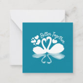 カップル白鳥シルエット反射の水中 ノートカード (正面)