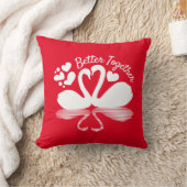 カップル白鳥シルエット反射の水中Thr クッション (ブランケット)