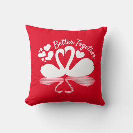 カップル白鳥シルエット反射の水中Thr クッション