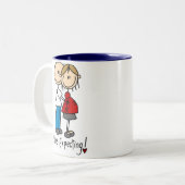 カップル私達はTシャツおよびギフトを期待しています ツートーンマグカップ (正面左)