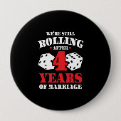 カップル結婚した4年おもしろい4周年 缶バッジ (正面)