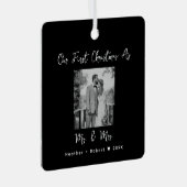 カップル結婚の贈り物の私たちの初めてのクリスマス結婚した メタルオーナメント (正面右)