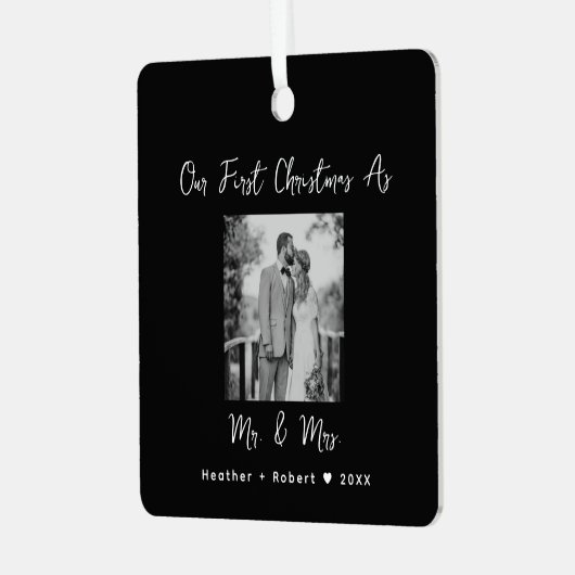 カップル結婚の贈り物の私たちの初めてのクリスマス結婚した メタルオーナメント (正面左)