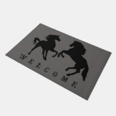 カップル馬のフォーマットへようこそ – 色を選択 ドアマット (アングル)