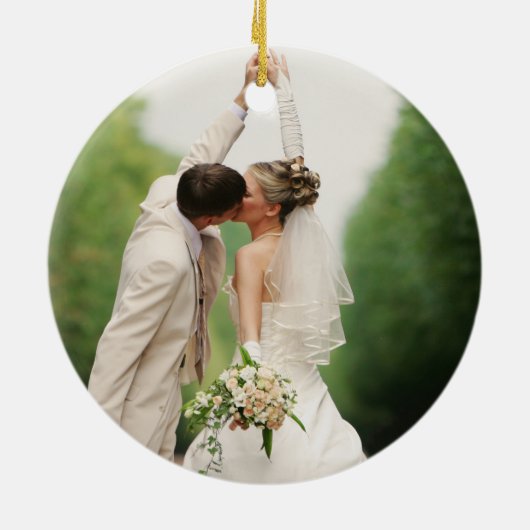 カップルMr&Mrs.初めてのクリスマスホリデイオーナメント セラミックオーナメント (裏面)