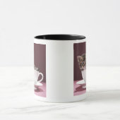 カップ・アンド・ソーサーの子ネコ マグカップ (中央)