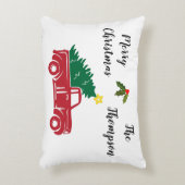 カティは単に農家の赤いトラックと家族の名前 アクセントクッション (正面(垂直))