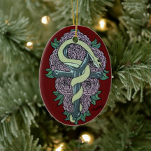 カティ包まれたーCによるスのまわりにネーク・アンキュのタトゥー・アート。