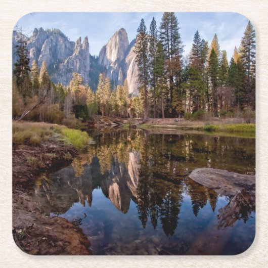 カテドラルのピークの眺め スクエアペーパーコースター (正面)