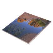 カテドラルの石、セドナ、アリゾナの反射 タイル (側面)