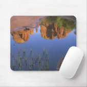 カテドラルの石、セドナ、アリゾナの反射 マウスパッド (マウス)