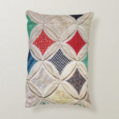 カテドラルウィンドウのキルトパターン アクセントクッション (裏面(縦))