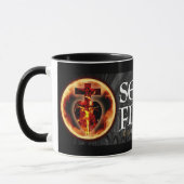 カトリックの宗教的な福音宣教の十字架 マグカップ (左)