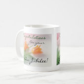 カトリック教の尼僧の"金記念祭"のカード及びギフト コーヒーマグカップ (正面左)