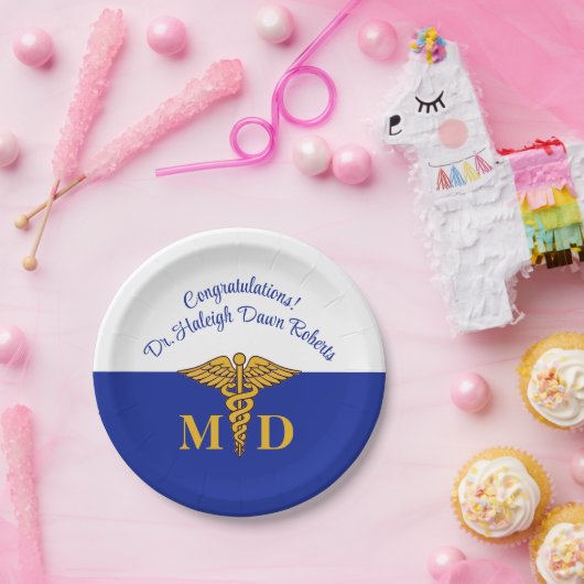 カドゥセ王室のスブルー医科学校卒業 ペーパープレート (パーティー)