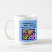 カナスタのゲームプレーヤー コーヒーマグカップ (左)