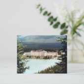 カナダのアルバータ州にあるハガキ・シャトー・レイク・ルイーズ ポストカード (スタンド正面)