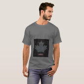カナダのカエデの葉の旗の灰色および黒いデザイン Tシャツ (正面フル)