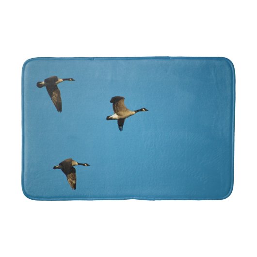 カナダのガチョウが飛んでいる バスマット (正面)