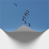 カナダのガチョウが飛んでいる ラッピングペーパー (角)