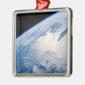 カナダのセントローレンス湾のSunglint。 メタルオーナメント (左)