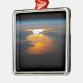 カナダのニューファンドランド州とラブラドール。 メタルオーナメント (左)