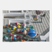 カナダのノヴァスコシア。ブイ·ショップ·イン·ブルー·ロックズ キッチンタオル (横)