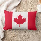 カナダの旗のカエデの葉赤く白いカナダ ランバークッション (ブランケット)