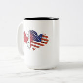 カナダの旗米国の旗のカナダの独立記念日 ツートーンマグカップ (正面左)