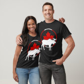 カナダの旗 メープルリーフ ヘラジカの角 動物 カナ Tシャツ (ユニセックス)