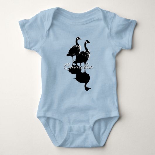 カナダグースベビーワンピースカナダクリーパーカスタム ベビーボディスーツ (正面)