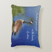 カナダグース美しいの自然 アクセントクッション (裏面(縦))