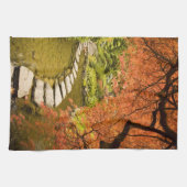 カナダブリティッシュコロンビアビクトリア州秋 キッチンタオル (横)